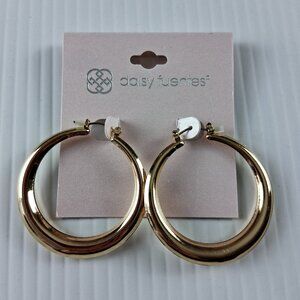 Daisy Fuentes Gold Tone 1.5" Chunky Hoop Earrings Fashion Jewelry